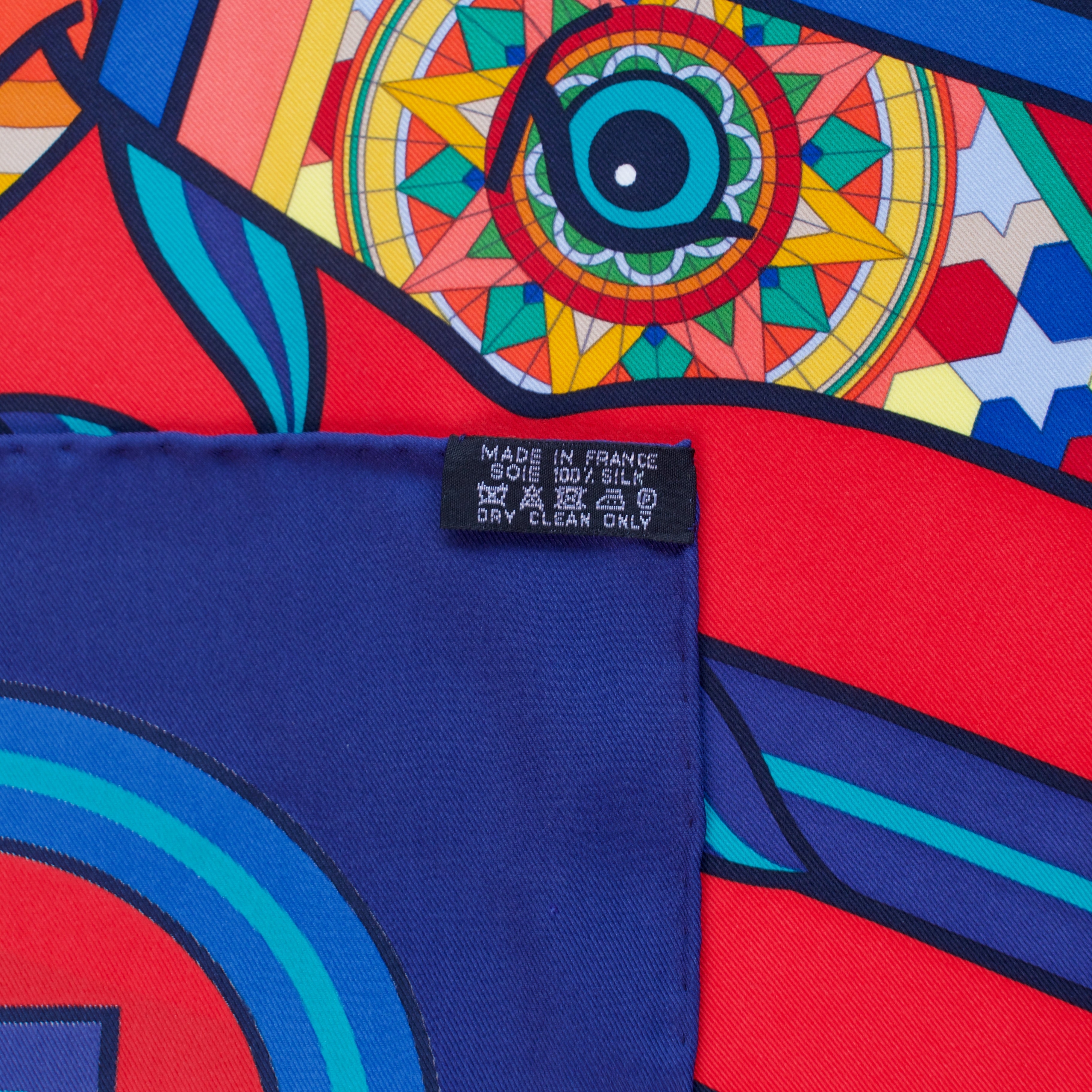 Carré Hermès Quadrige Costumé 70 cm 2016 détail étiquette composition soie Hermès Paris authentique