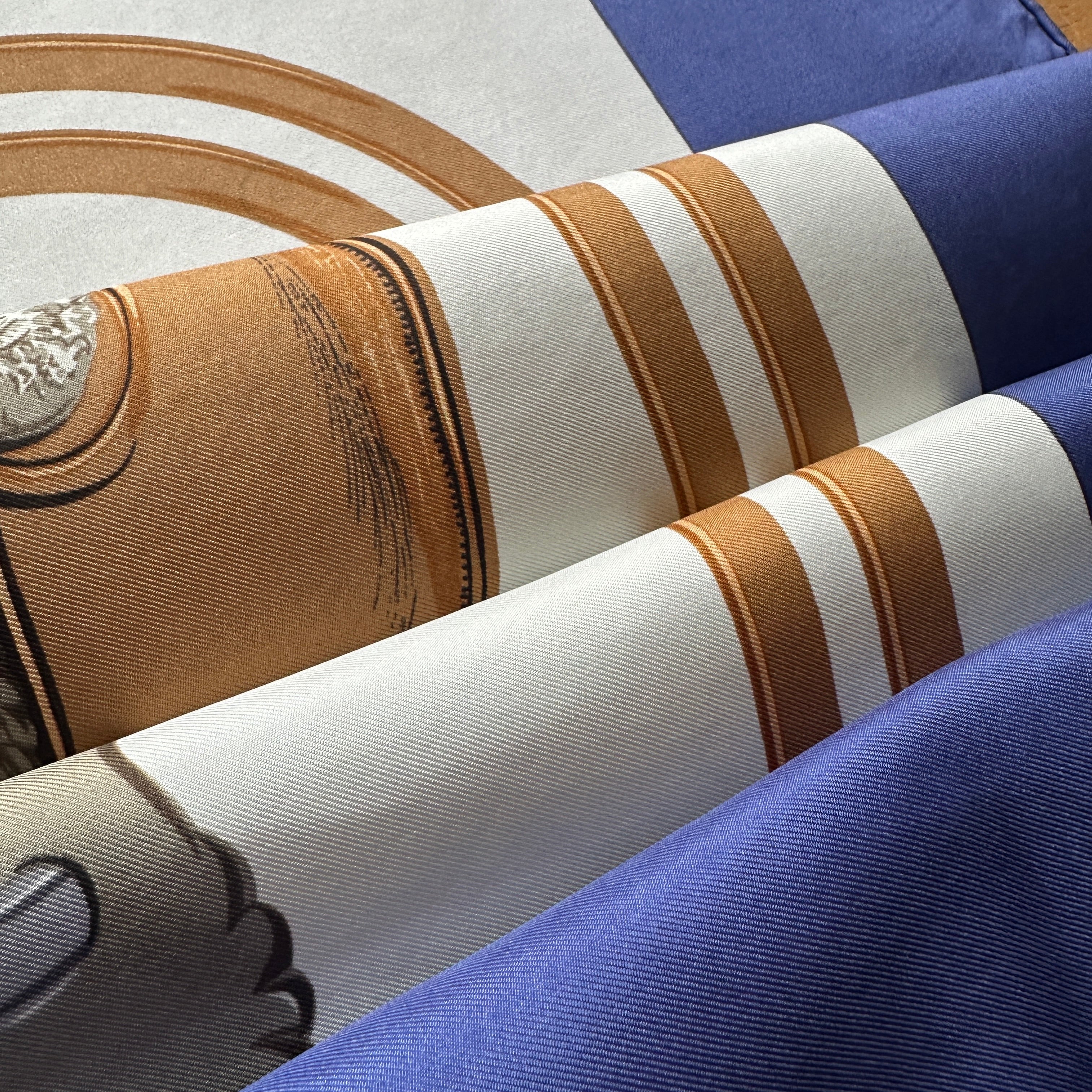 zoom sur le twill de soie