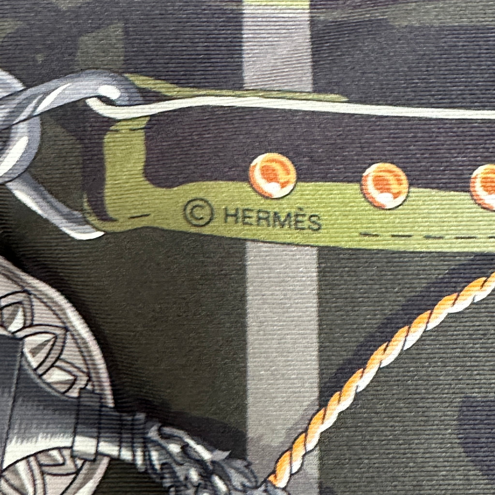 C'est la fête - FOULARD HERMES DOUBLE FACE - Carré Society