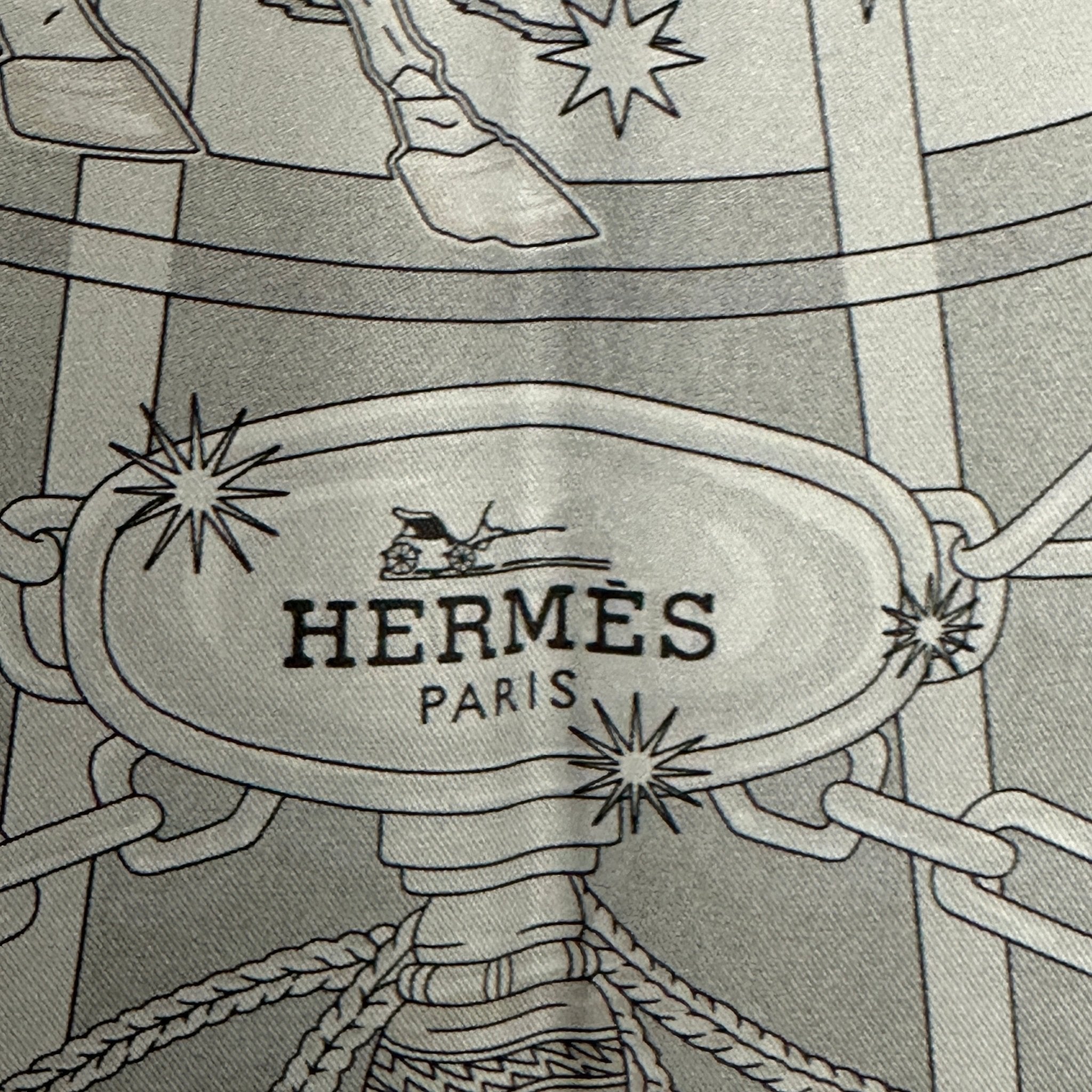 C'est la fête - FOULARD HERMES DOUBLE FACE - Carré Society