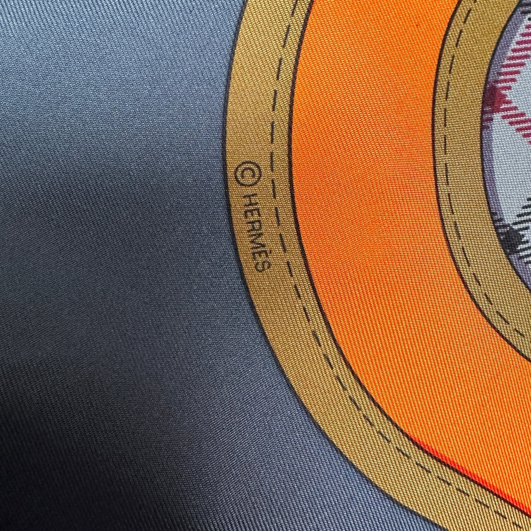 Camails - FOULARD HERMES 90CM - Carré Society