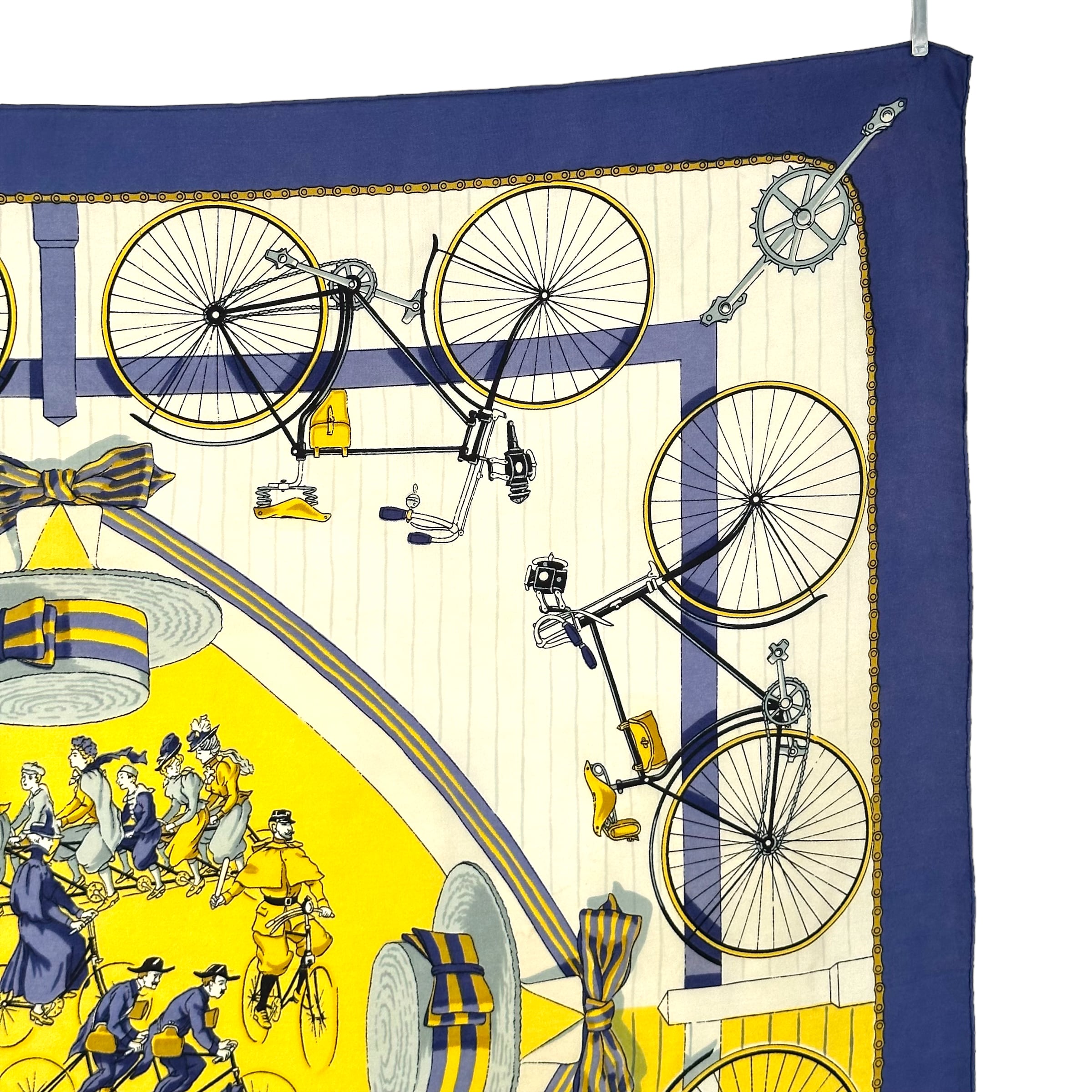 foulard-hermes-les-becanes-bord-superieur-droite