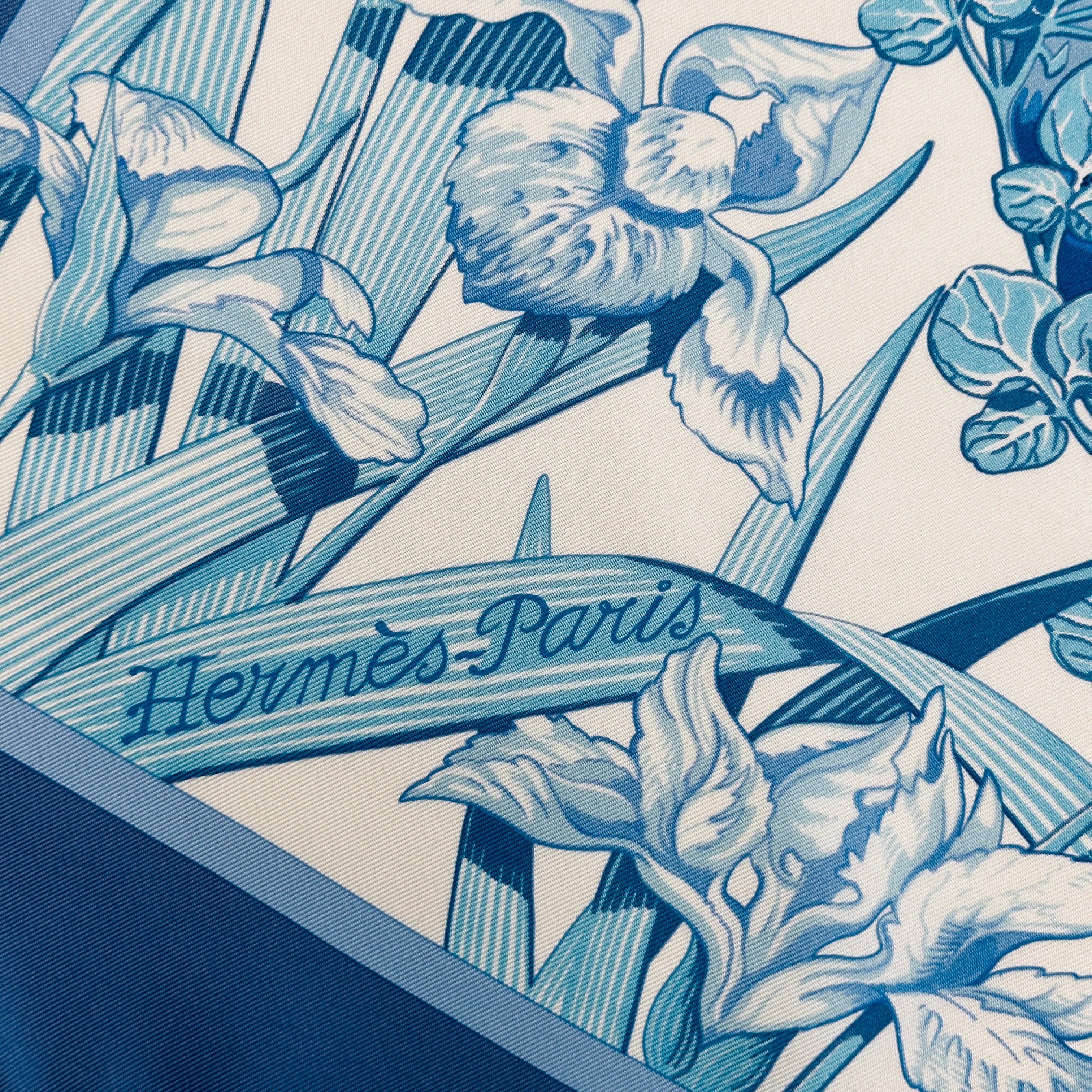 signature hermes paris
